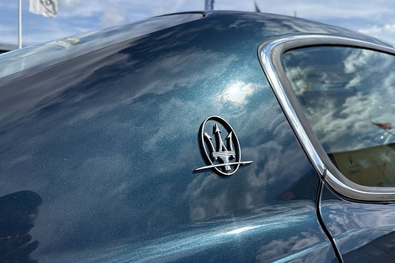 Maserati Quattroporte 17 of 27