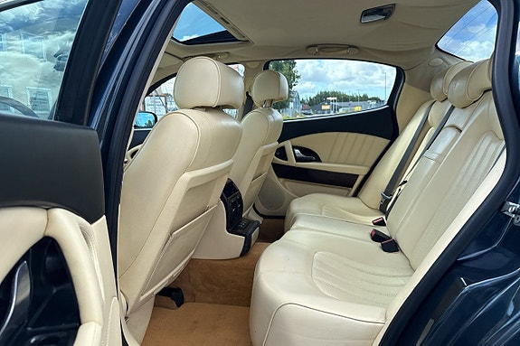 Maserati Quattroporte 15 of 27