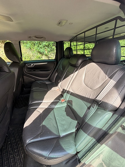 Volvo XC70 4 of 5