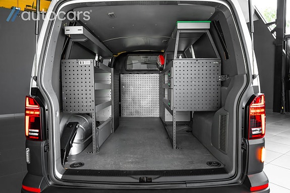 Volkswagen Transporter 14 of 30