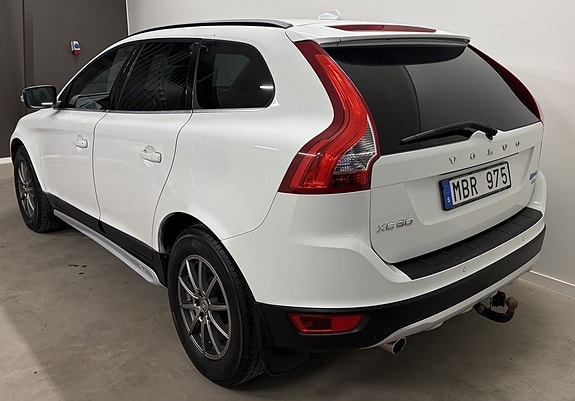 Volvo XC60 3 of 5