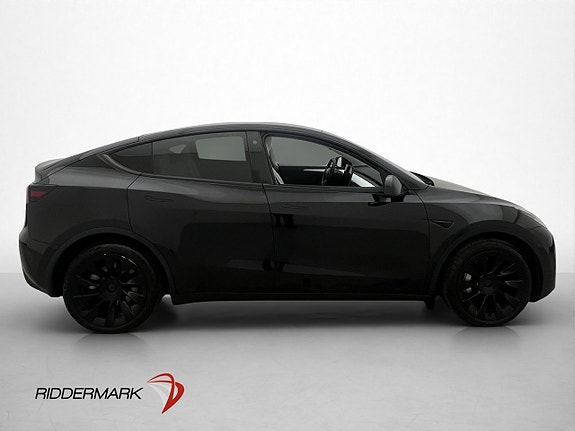 Tesla Model Y 5 of 5