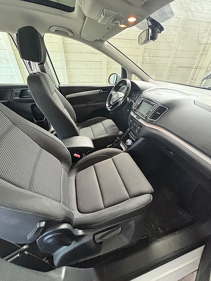 Volkswagen Sharan 4 of 4