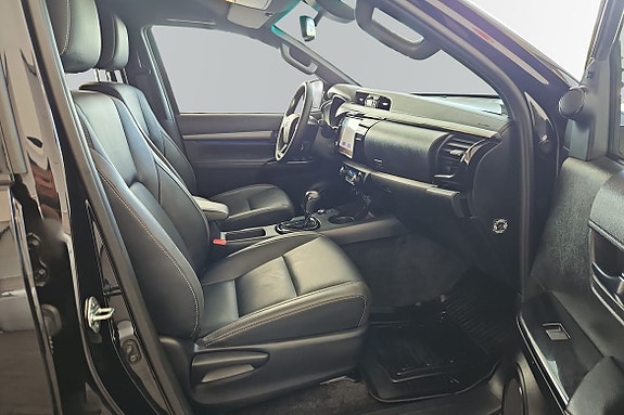 Toyota HiLux 6 of 16