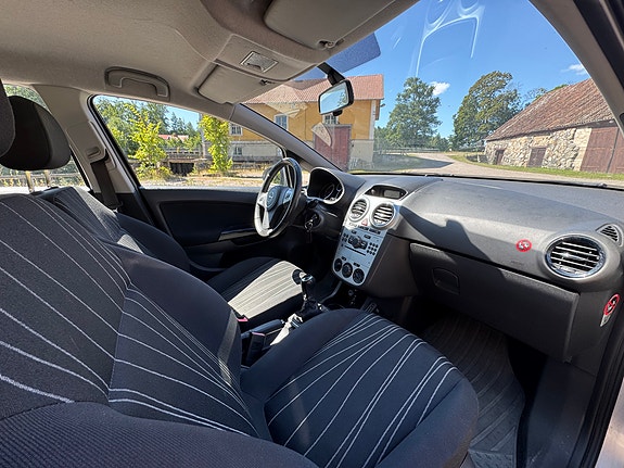 Opel Corsa 3 of 5