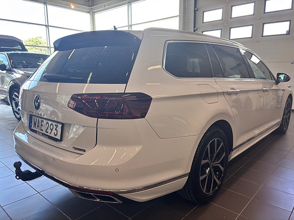 Volkswagen Passat 6 of 30