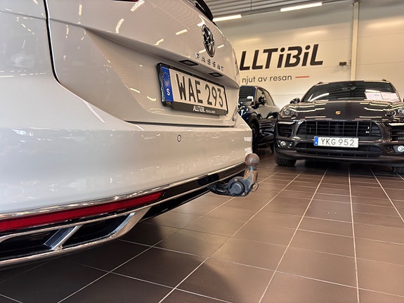 Volkswagen Passat 14 of 30