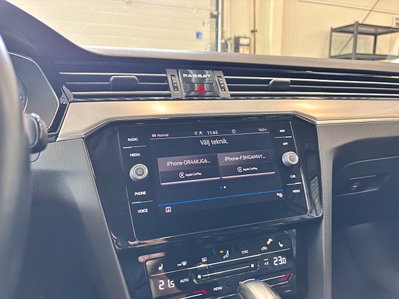 Volkswagen Passat 21 of 30