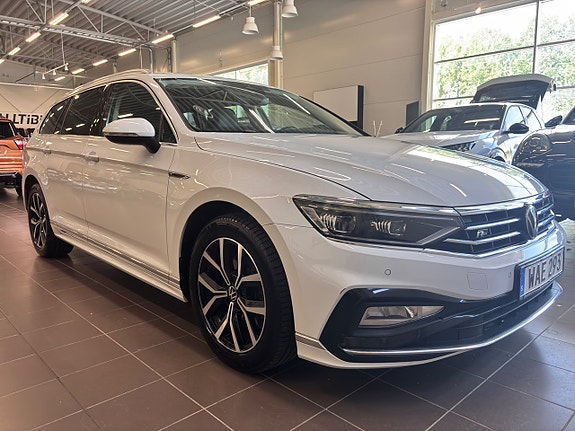 Volkswagen Passat 8 of 30