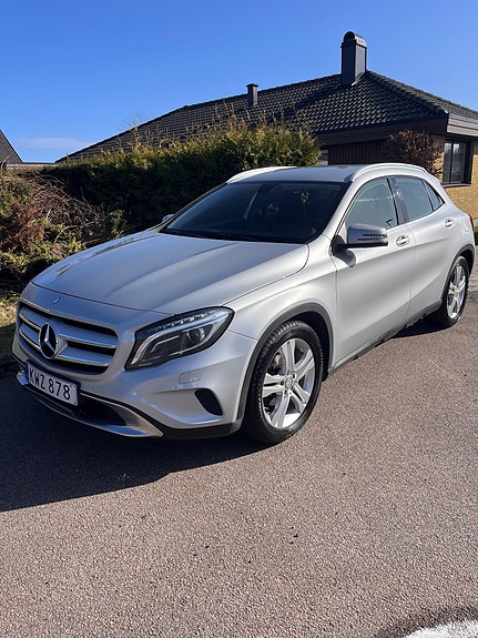 Mercedes-Benz GLA200 7 of 7