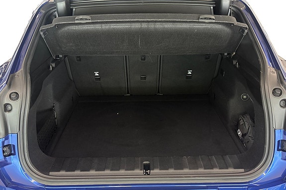 BMW iX2 10 of 18