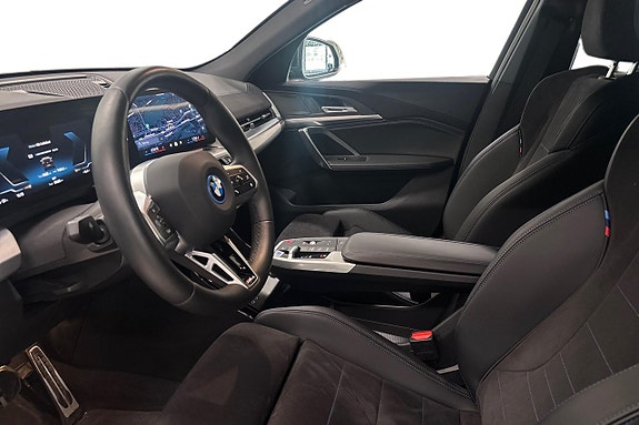 BMW iX2 12 of 18