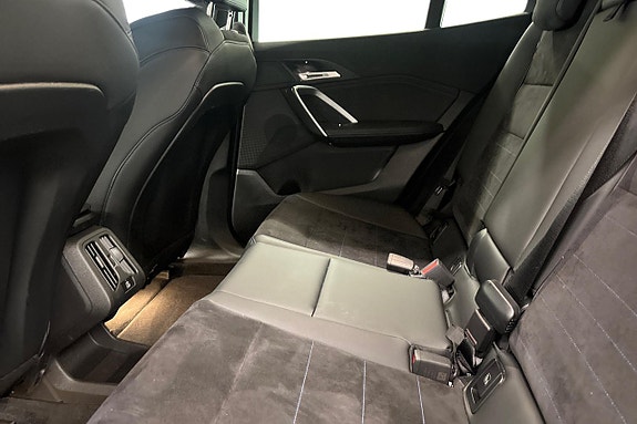 BMW iX2 11 of 18