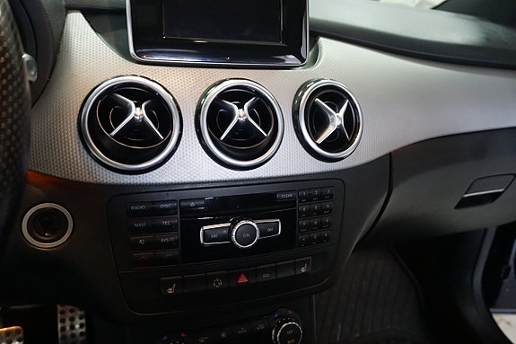 Mercedes-Benz B180 19 of 19