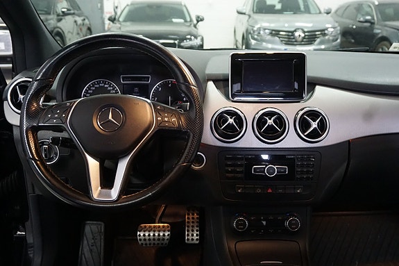 Mercedes-Benz B180 17 of 19