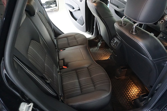 Mercedes-Benz B180 14 of 19