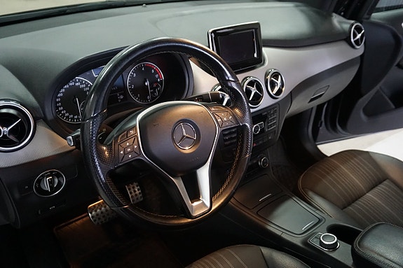 Mercedes-Benz B180 18 of 19