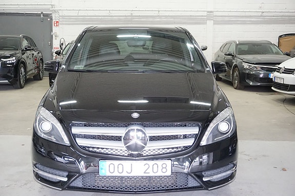 Mercedes-Benz B180 4 of 19