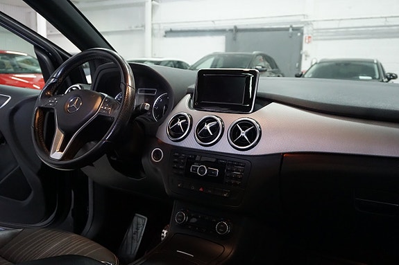 Mercedes-Benz B180 16 of 19