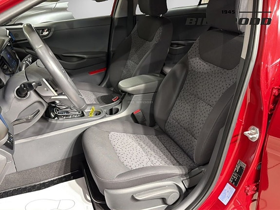 Hyundai IONIQ 8 of 14