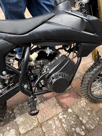 X-PRO 60 cc Fiddy 2-takt 3 of 4