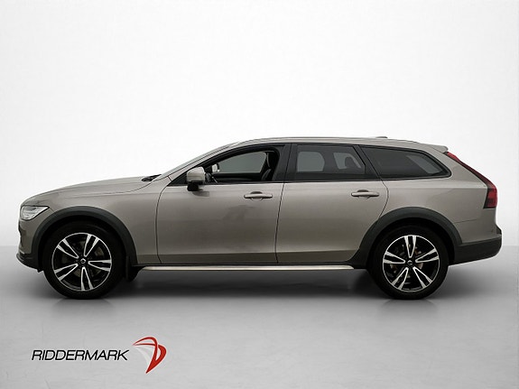 Volvo V90 Cross Country 4 of 5