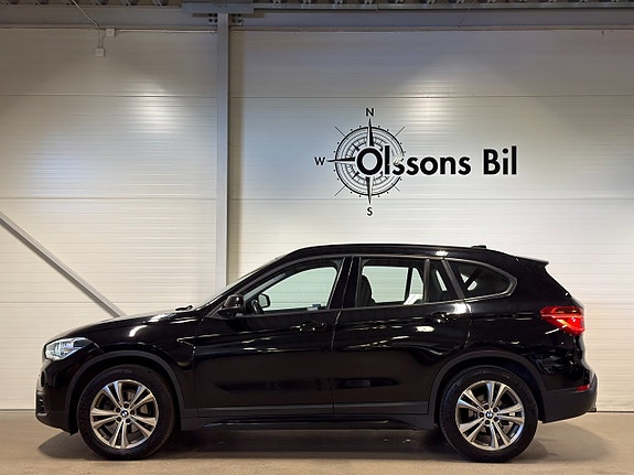 BMW X1 3 of 5