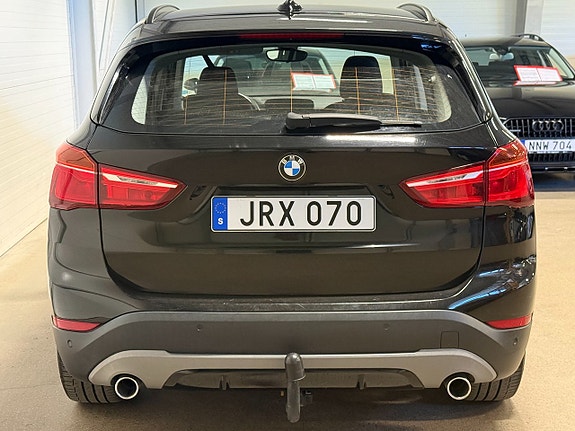 BMW X1 5 of 5