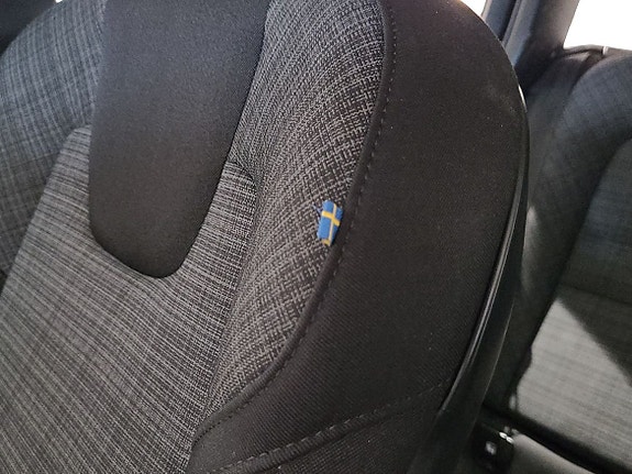 Volvo V60 16 of 18