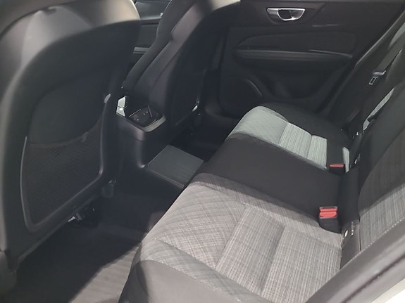 Volvo V60 6 of 18