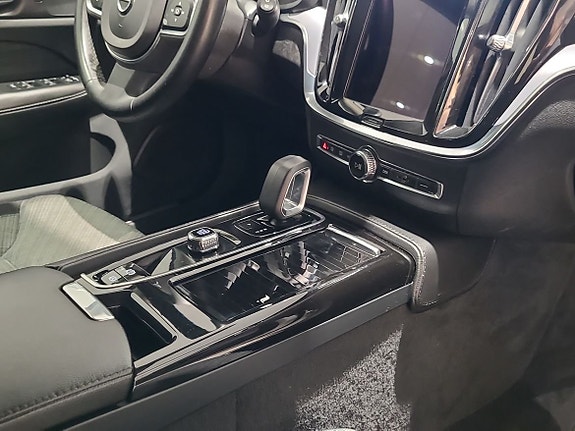 Volvo V60 17 of 18