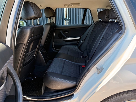 BMW 320d 11 of 11