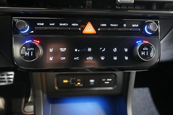 Hyundai Tucson 11 of 18