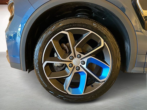 Lynk & Co 01 9 of 15