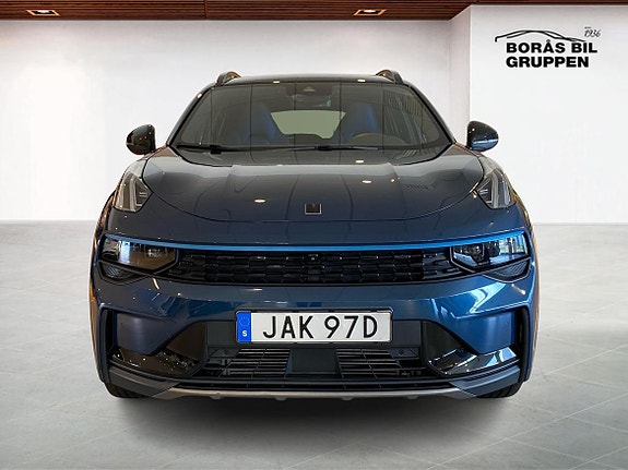 Lynk & Co 01 8 of 15