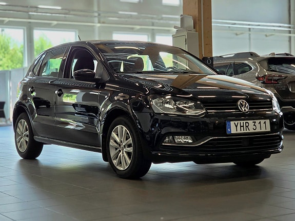 Volkswagen Polo 2 of 5