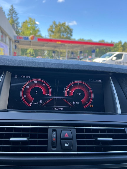 BMW 520d 11 of 11