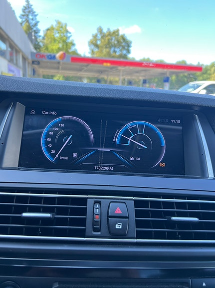 BMW 520d 8 of 11