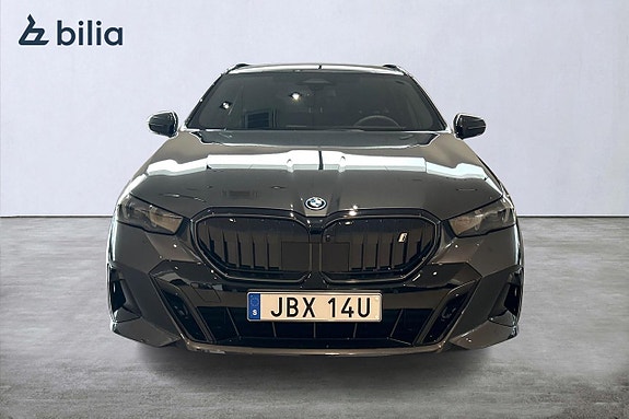 BMW i5 5 of 19