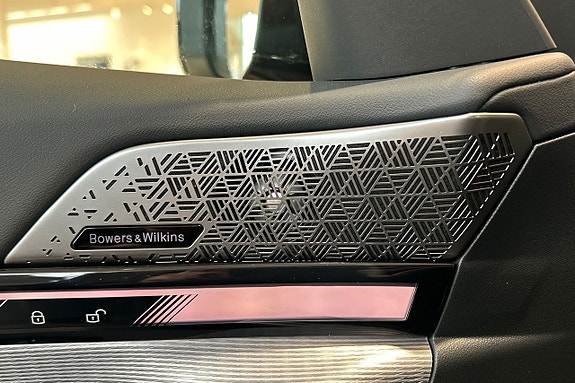 BMW i5 19 of 19