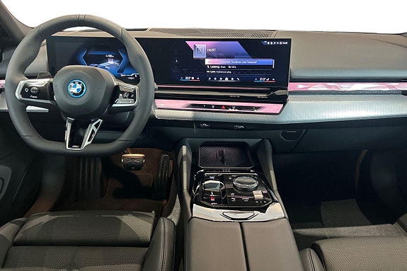 BMW i5 8 of 19