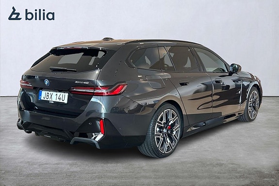 BMW i5 16 of 19