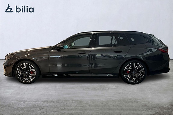 BMW i5 3 of 19