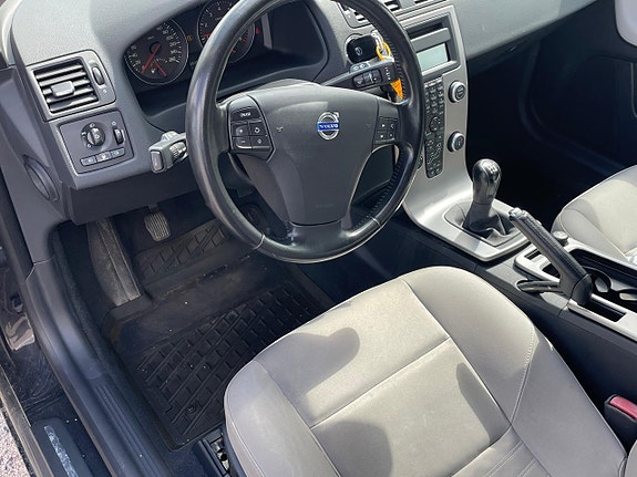 Volvo V50 6 of 14