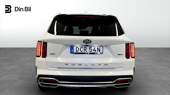 Kia Sorento 5 of 26
