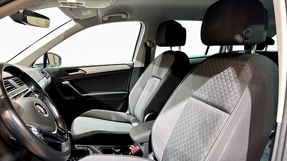 Volkswagen Tiguan 8 of 21