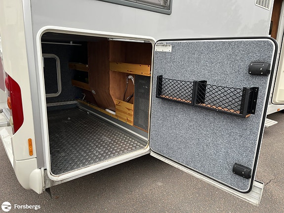 Carthago TOURER C1 I148 Solcell/ Backkamera/ Höga långbäddar 10 of 21