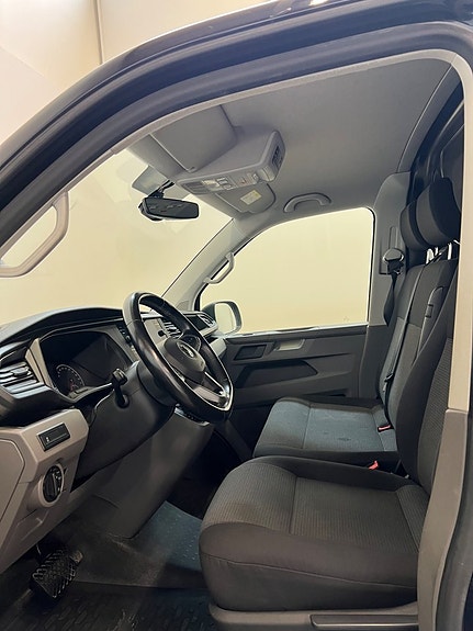 Volkswagen Transporter 7 of 12
