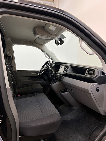 Volkswagen Transporter 11 of 12