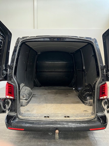 Volkswagen Transporter 12 of 12